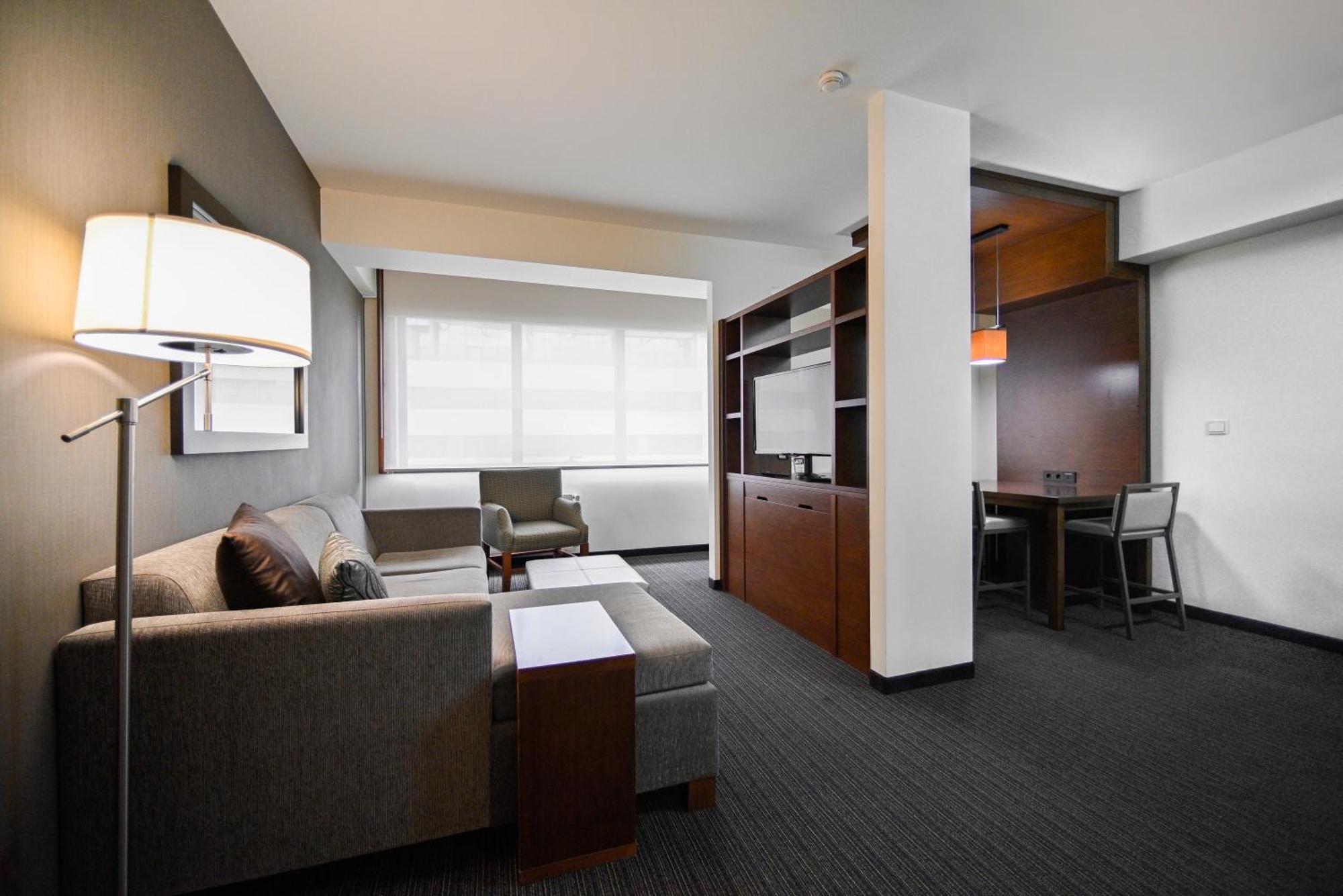 Yerevan Place Hotel Kültér fotó