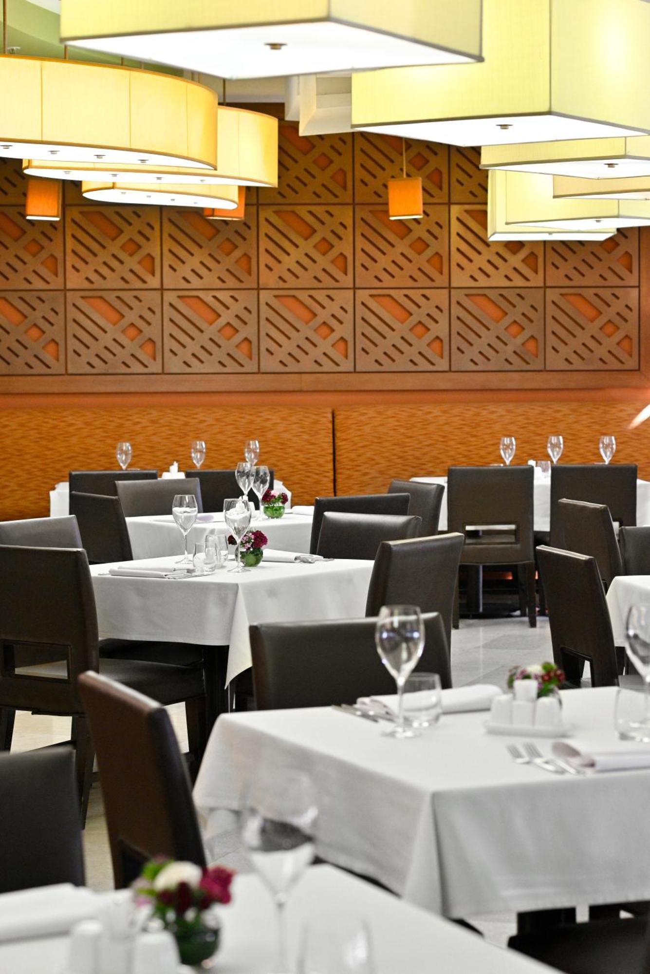 Yerevan Place Hotel Kültér fotó